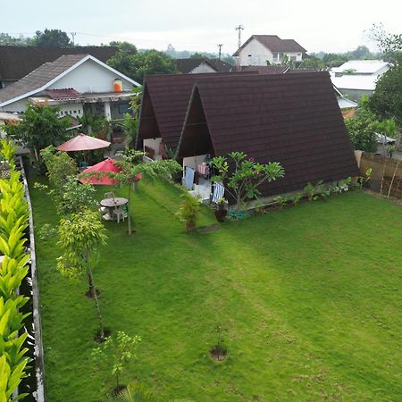 D' Carasti Bungalow Masbagik Ngoại thất bức ảnh